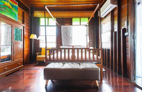 Prachuap Khiri Khan House | Grandma House Prachuap Khiri Khan