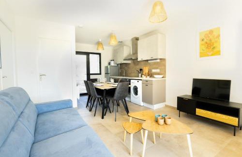 Assier House | Grange La Roca Masia