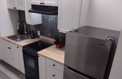 Elberton House | Granite Nest West Spacious 2 Bedroom - WiFi - TV