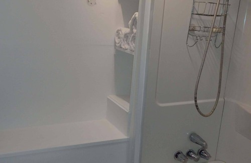 Elberton House | Granite Retreat East Comfortable 2 Story 2 Bedroom 1 Bath Private Home