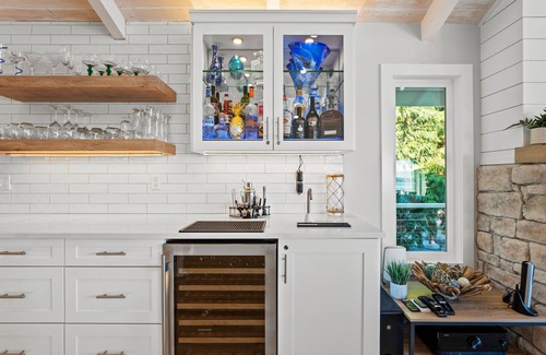 Grapeview House | Grapeview- Luxury Waterfront Home w/Hot Tub