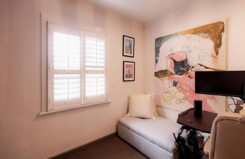 North Hobart Apartment | Grappa Court Penthouse Apartment in North Hobart