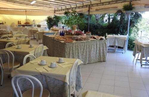 Strettoia Hotel | Grappolo D'Oro