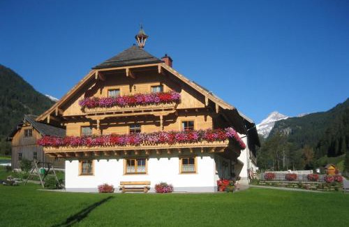 Zederhaus House | Gratzerhof
