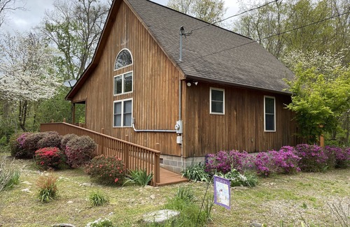 Cosby Cabin | Gray's Place on Cosby Creek - 2 Bedrooms, 2 Baths, Sleeps 6 Home by RedAwning