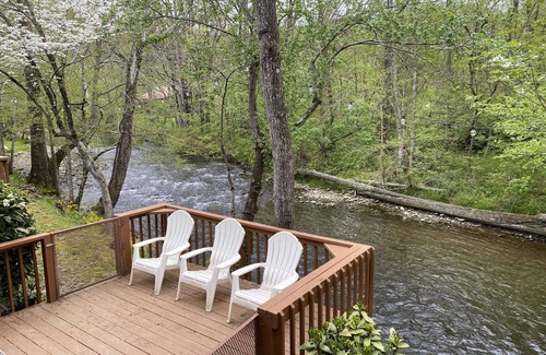 Cosby Cabin | Gray's Place on Cosby Creek - 2 Bedrooms, 2 Baths, Sleeps 6 Home by RedAwning