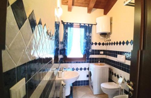 Castelsardo Apartment | Grazioso attico vicino alla spiaggia e al centro