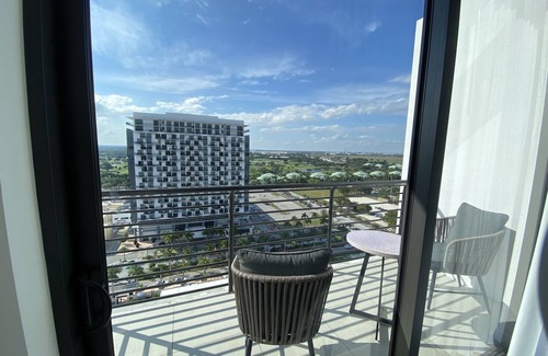 Doral Apartment | Great 18th floor view, brand new at Downtown Doral