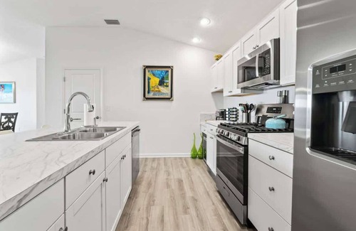 Okahumpka Villa | Great 3/2 Villages Home with Amenities Access
