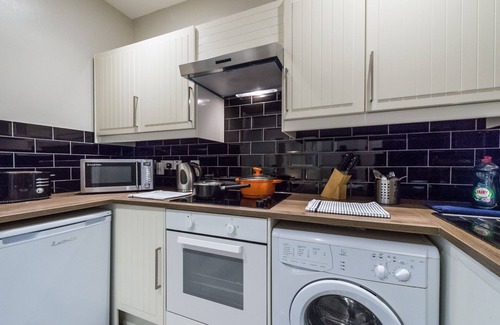 Brent Apartment | Great apartment-12 minutes by tube to Oxford st!