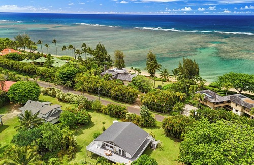 Kilauea House | Great House Across from Beautiful Anini Beach Extended Family 100 steps to sand