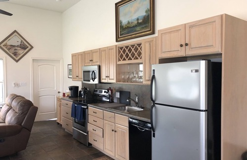 Kerrville House | Great house overlooking 18th hole at Riverhill Country Club, pet friendly