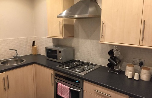 North West Apartment | Great Location 2 Bed West End Flat