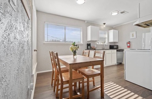 Central Arlington Apartment | Great Location! Walk to AT&T stadium. Spacious with luxe beds