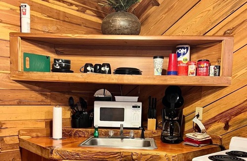 Fifty-Six Cabin | Great Oaks Cabins, Cabin 4