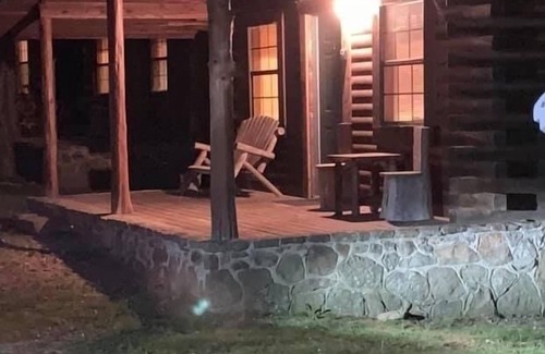 Fifty-Six Cabin | Great Oaks Cabins, Cabin 4