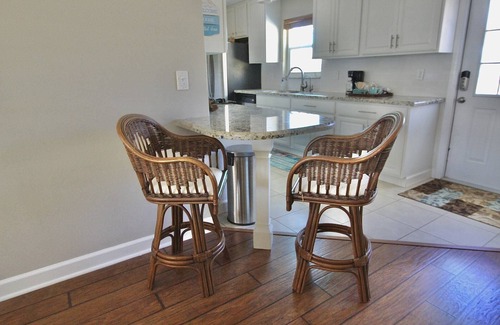 Stuart House | Great rates - Great location with firepit, private yard and outdoor shower