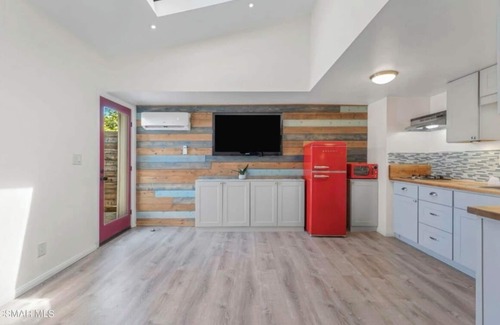 Simi Valley House | Great Resort Type Stay!