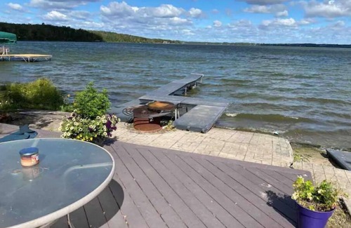 Bonnyville Cabin | Great Rustic 4 Beds Beach Front Cabin