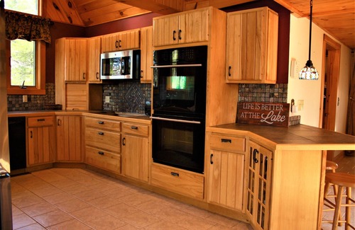 Day House | Great Sacandaga Lakefront Home with 100 feet of deep water access