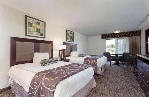 Idaho Falls Hotel | GREAT VIEW! IDAHO FALLS, 2 CHIC UNITS! POOL, SPA, JACUZZI!