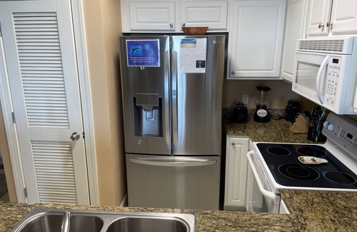 Panama City Beach Condo | Great Weekly Rate With Beachfront Views