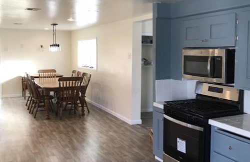 Chauvin House | Greatest Fishing in World! 4bd/2.5ba w/WIFI