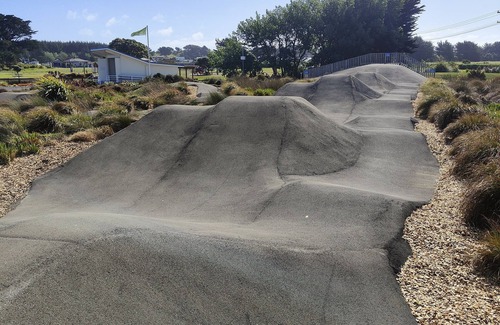 Foxton Beach House | GreatHoliday Home Literally walk in with food and walk out . Everything supplied