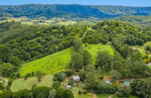 Kin Kin House | Green Hill Cottage, Heart of Noosa Hinterland