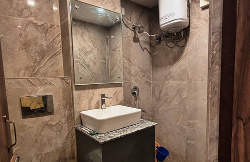 Paltan Bazaar Hotel | Green Valley Hotel