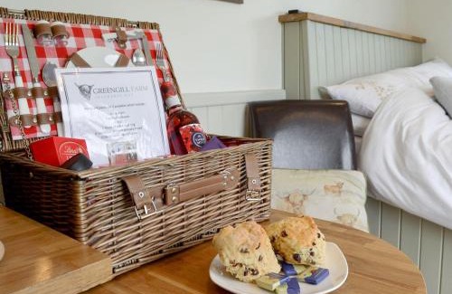 Gilcrux House | Greengill Farm Shepherds Hut- Ukc3632