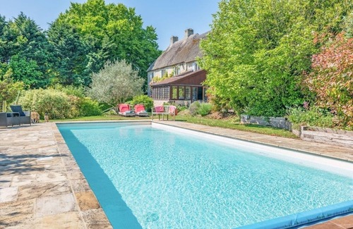 Beer House | Greenhill Cottage | Sea Views & Thatched Charm