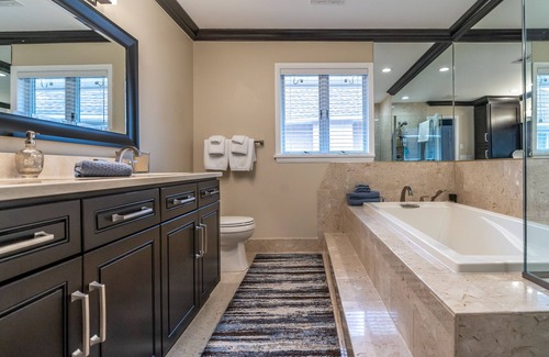 Pipes Cove House | Greenport Waterfront