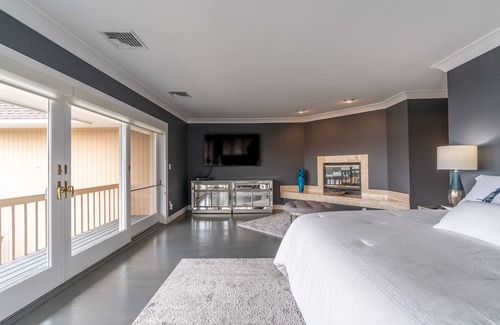 Pipes Cove House | Greenport Waterfront