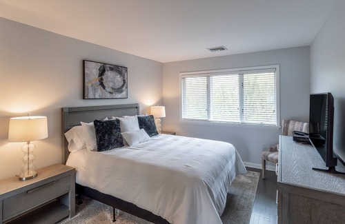 Pipes Cove House | Greenport Waterfront
