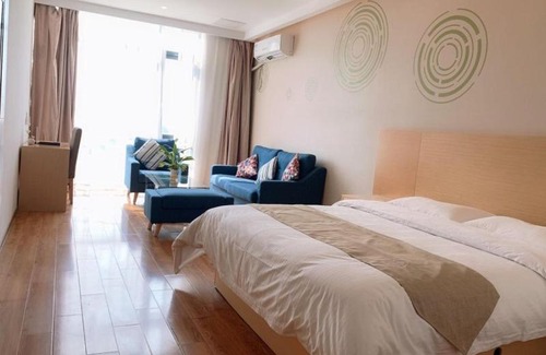 Fengxian Hotel | GreenTree Inn Shanghai Fengxian District Nanqiaoxincheng Metro Station Express HotelGreenTree Inn Shanghai Fengxian District Nanqiaoxincheng Metro Station Express Hotel
