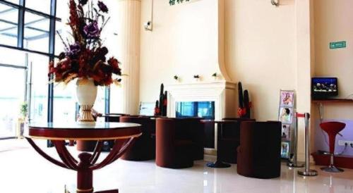 Jiading Hotel | GreenTree Inn Shanghai Jiading Anting Motor City Express Hotel