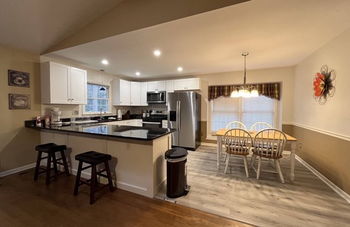 Mauldin House | Greenville 3 Bedroom 2 Bathroom House