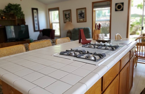 Gresham House | Gresham House: Your home away from home. A comfy, cozy corner of Gresham.