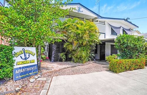 Cairns North Apartment | Grey Whale Anchor Inn U5- Discover Cairns: Comfort on a Budget!