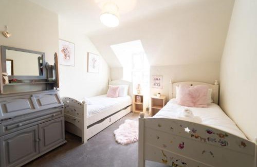 Dingle House | Greys Lane Villa - Dingle