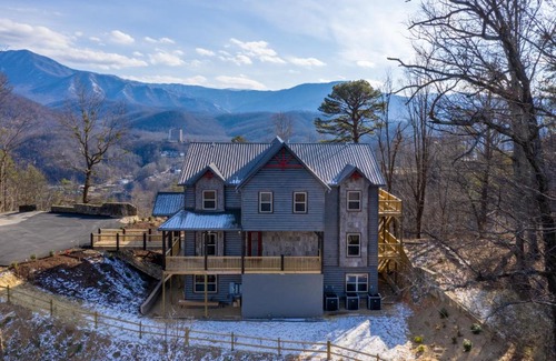 Gatlinburg Cabin | Greystone Retreat Cabin