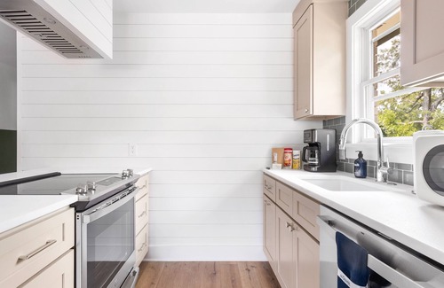 North Charleston Apartment | Griffin at The Quad: Stylish Haven in Park Circle