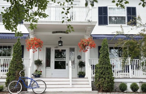 Kennebunkport Hotel | Griffin Suite at Kennebunkport Inn, Free Parking, Near Kennebunkport Marina