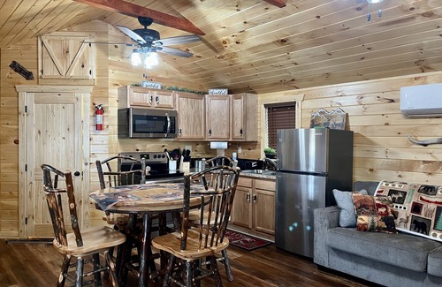 West Union Cabin | Griffis Game Hunting and/or Getaway
