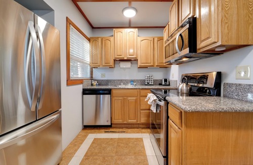 Tahoe Vista Cabin | Grill & Beach Access: Cabin in Tahoe Vista!