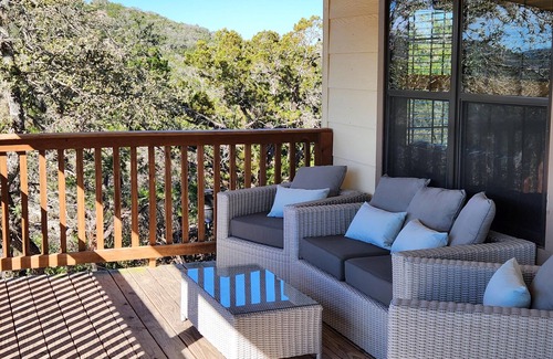 Concan Cabin | Gringo Honeymoon - Best view in Concan