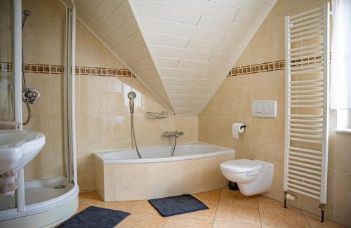 Bevern Apartment | Große Ferienoase mit Burgbergblick (ideal für Familien)