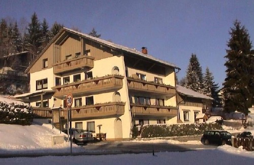 Zwiesel Apartment | Große Ferienwohnung für 2 Personen mit eigener Terrasse