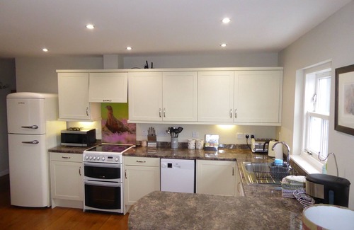 Blairgowrie Cottage | Groose Hoose @ Dalnoid - private hot-tub, wifi, pets welcome, mountain views